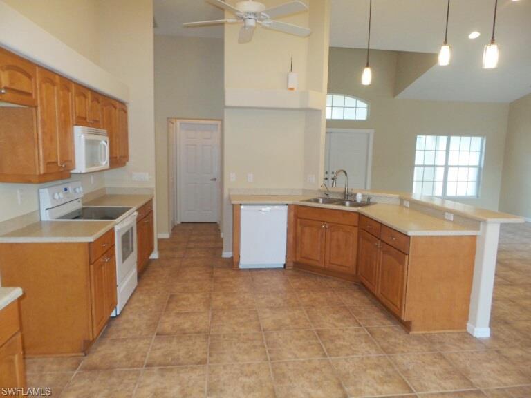 SAN CARLOS PARK - Residential