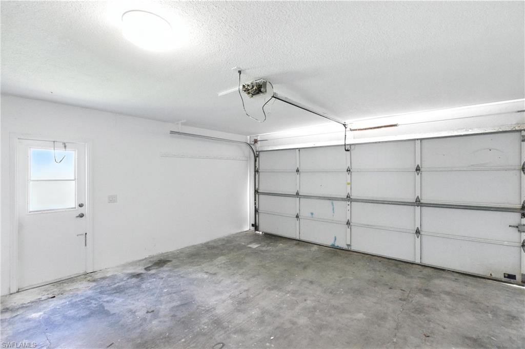 PORT CHARLOTTE - Residential Lease