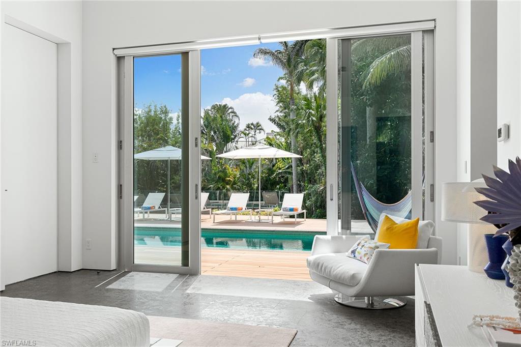 AQUALANE SHORES - Residential