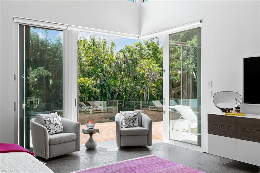 AQUALANE SHORES - Residential