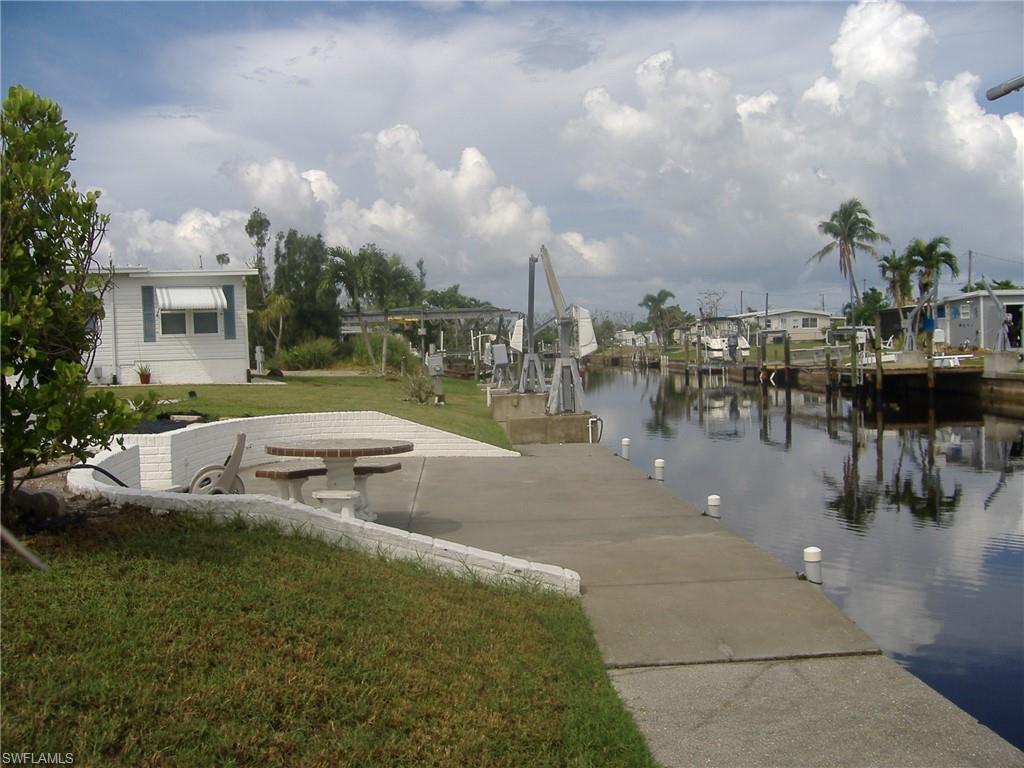 PINE ISLAND COVE - Land