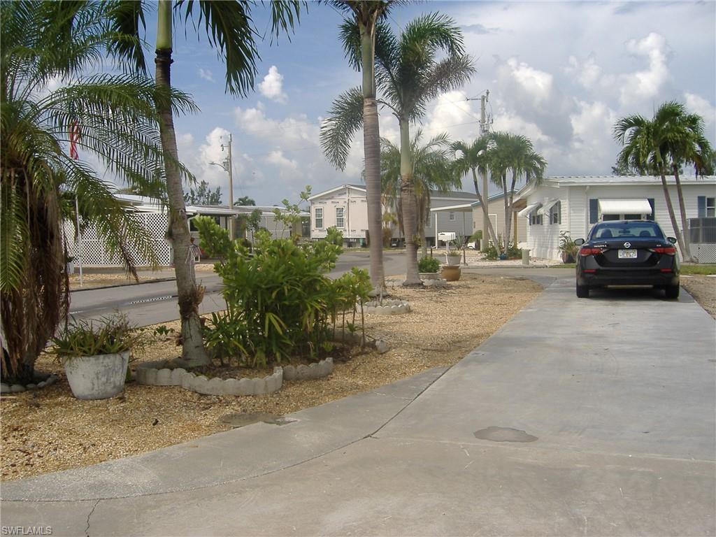 PINE ISLAND COVE - Land