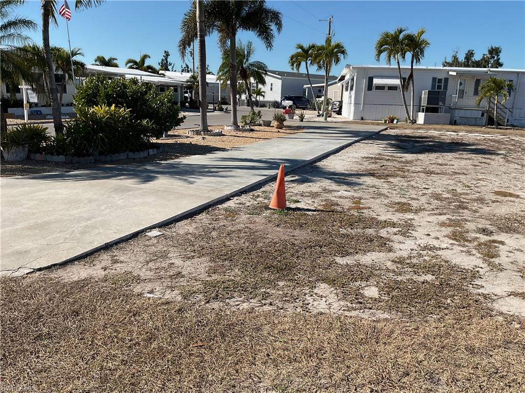 PINE ISLAND COVE - Land