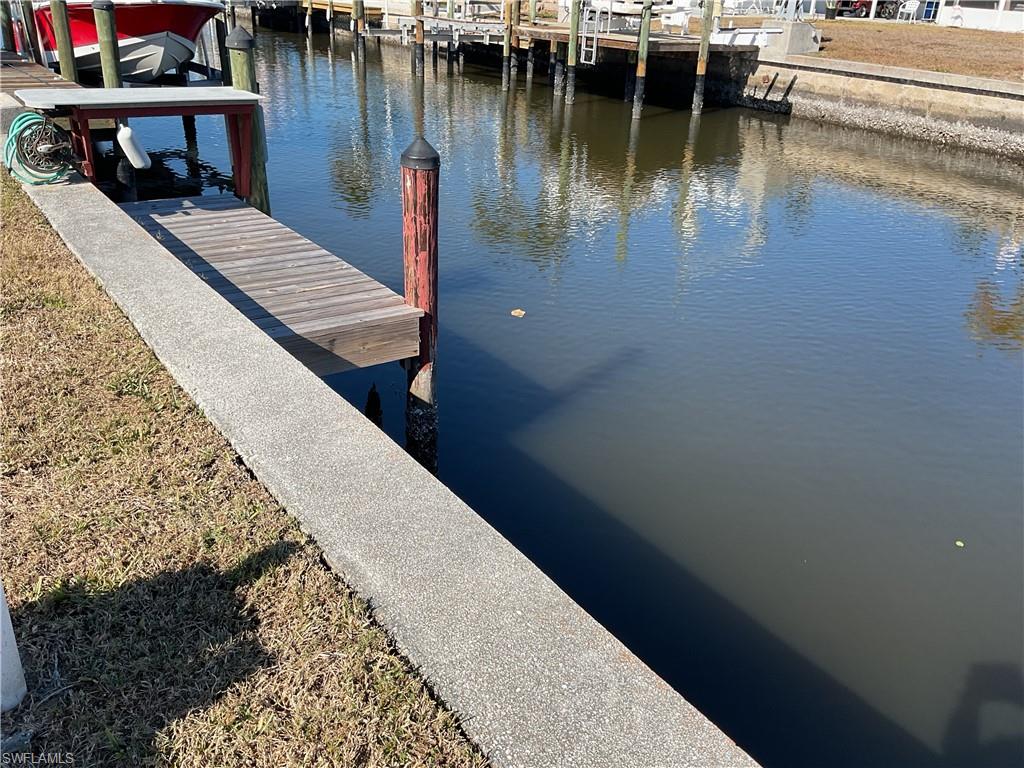 PINE ISLAND COVE - Land