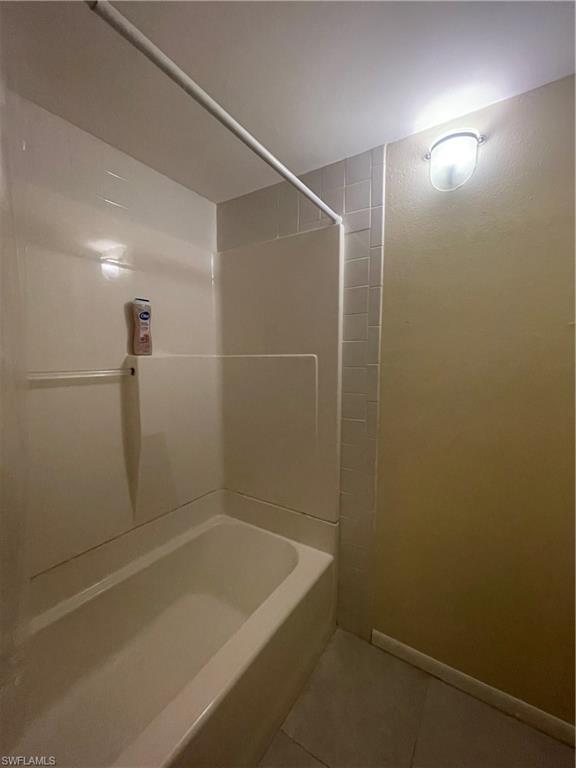 TOWERS CONDO - Residential