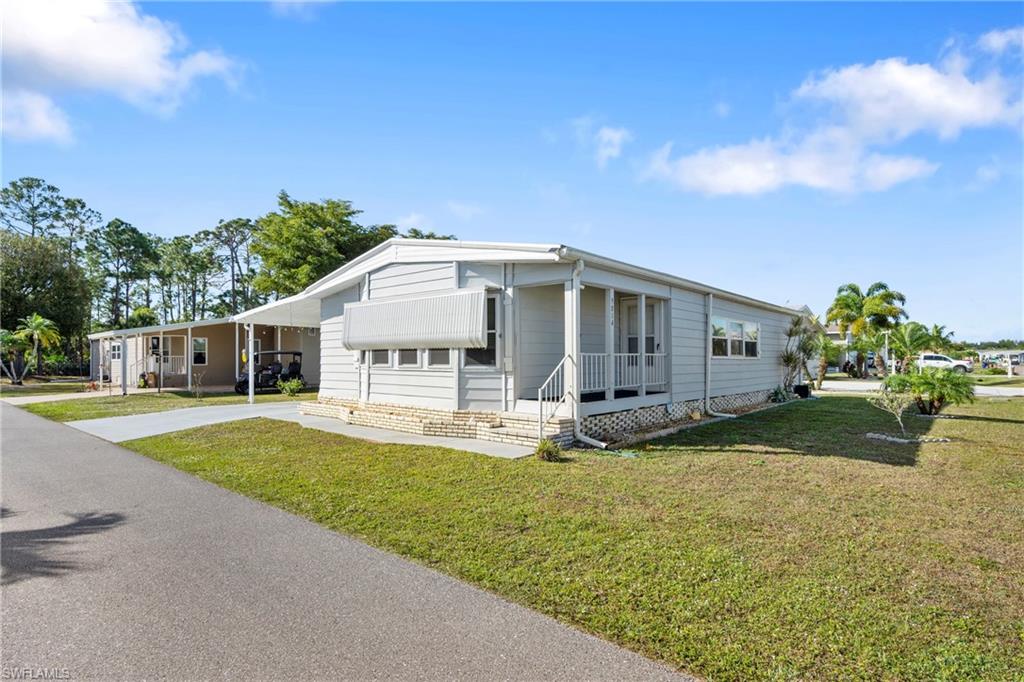 COUNTRY LAKES - Residential