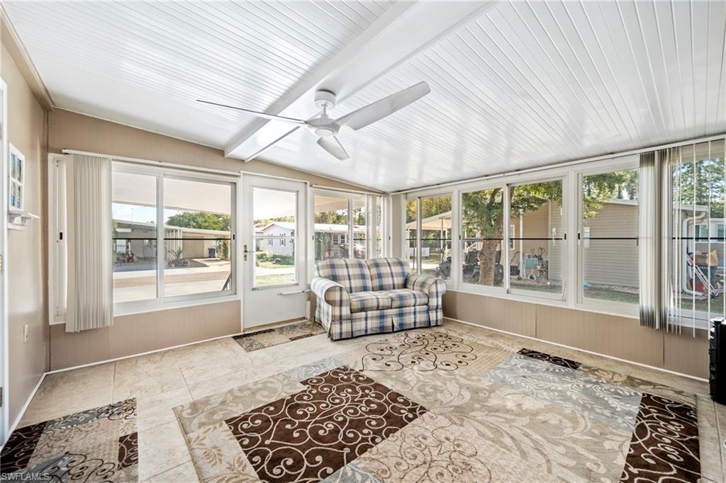 COUNTRY LAKES - Residential