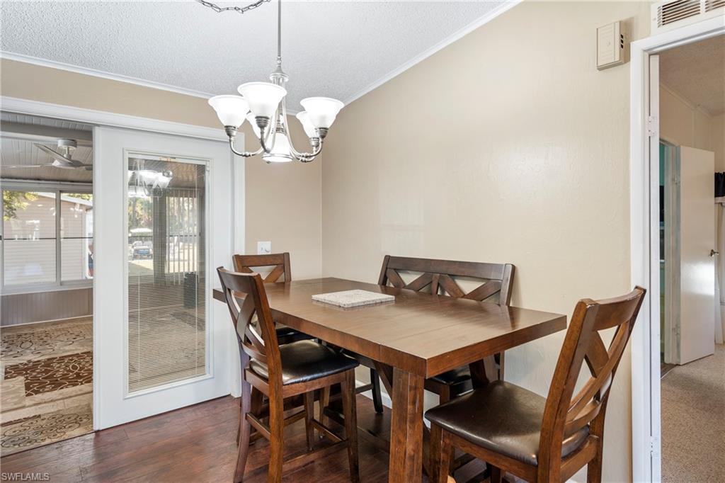 COUNTRY LAKES - Residential