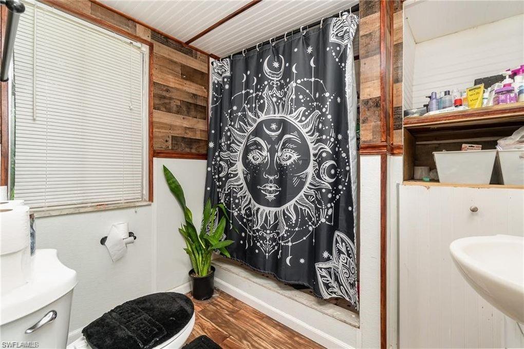 PAGE FIELD - Residential Lease