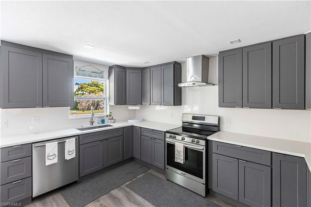 FORT MYERS - Residential Lease