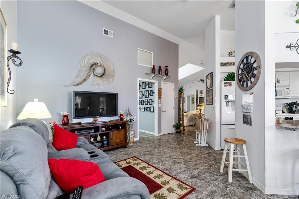 SABAL SPRINGS GOLF AND RACQUET CLUB - Residential