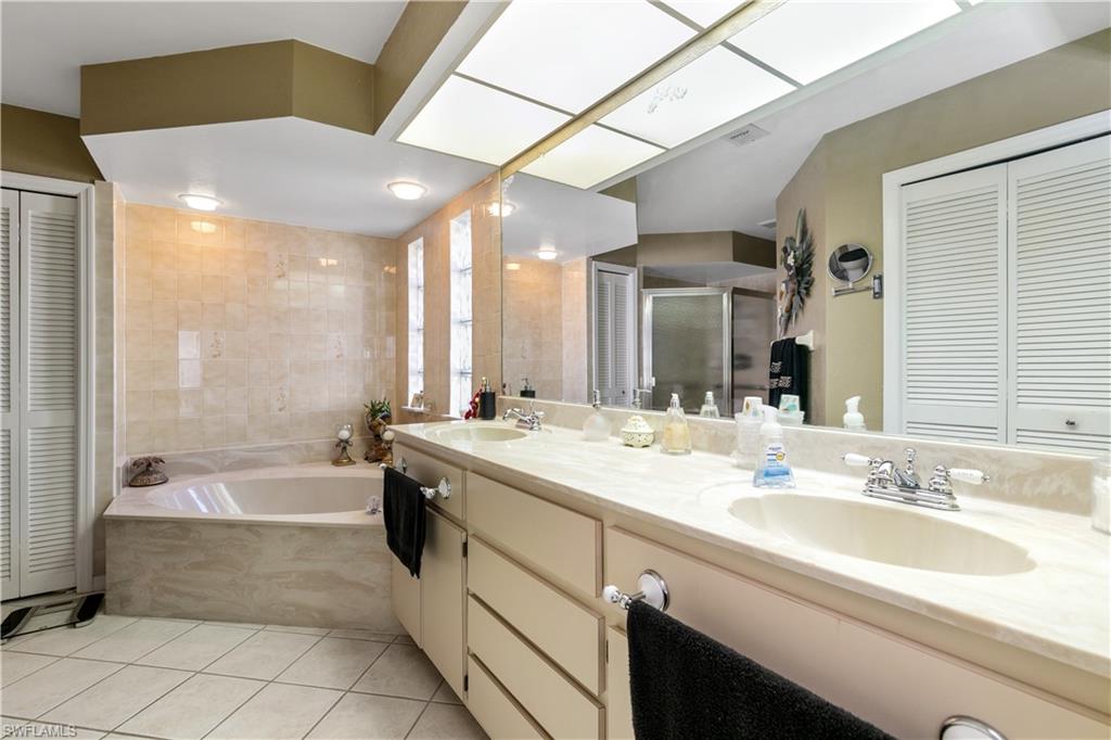 SABAL SPRINGS GOLF AND RACQUET CLUB - Residential