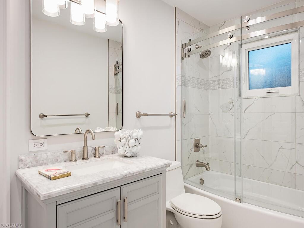 MOORINGS - Residential