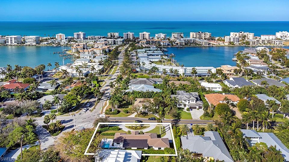 MOORINGS - Residential