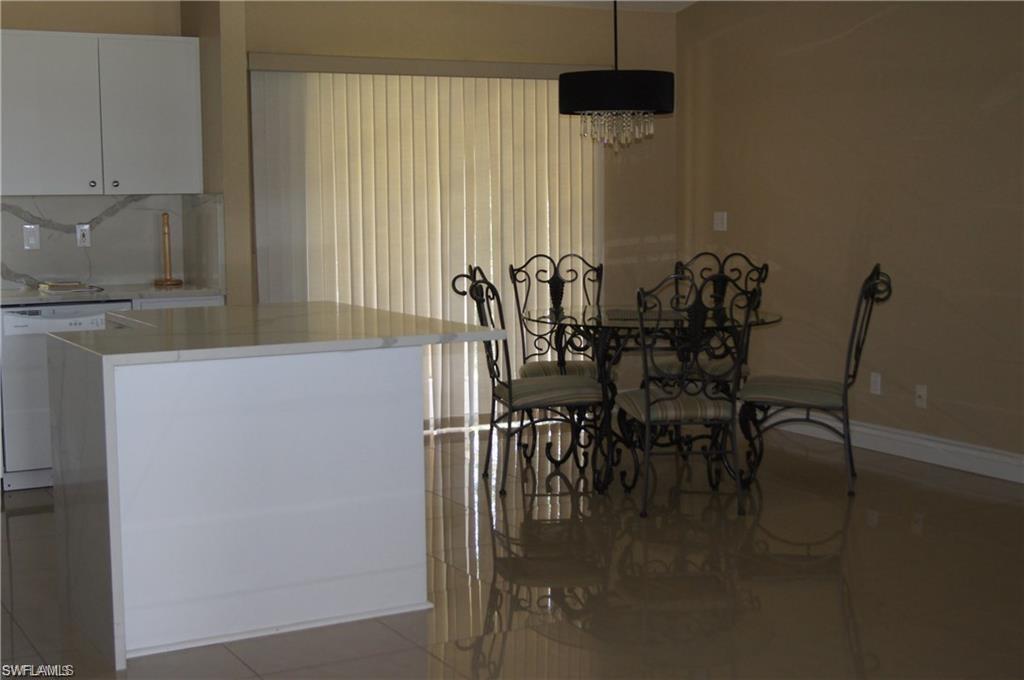 SAN CARLOS PARK - Residential