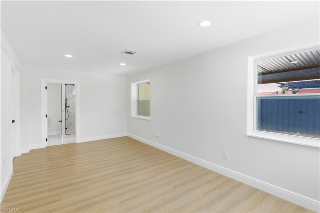 ALABAMA GROVE TERRACE - Residential