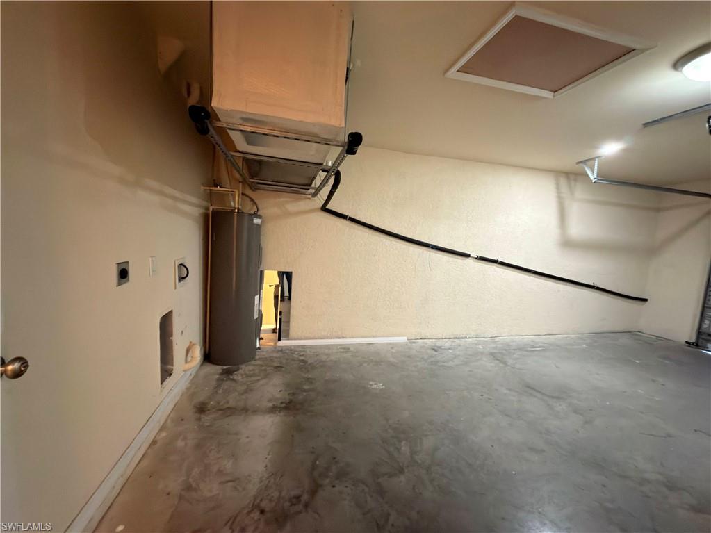 CAPE CORAL - Residential Lease