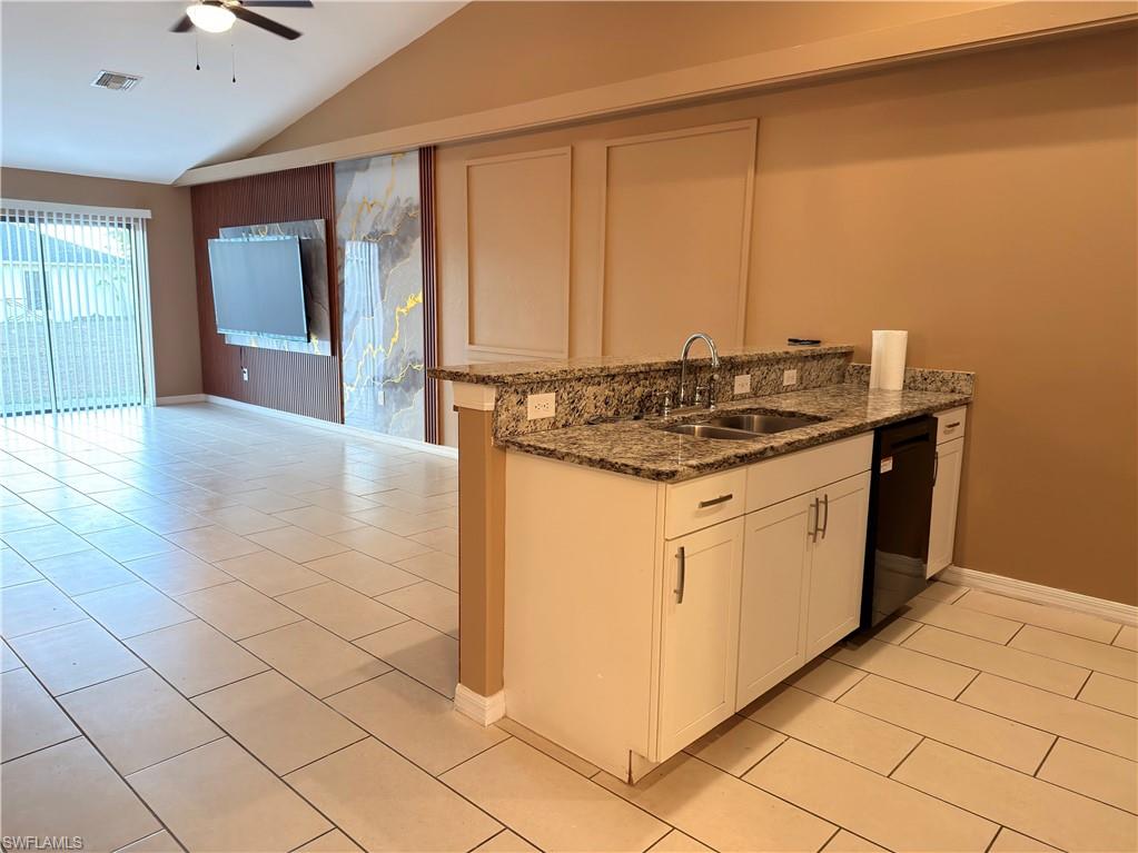 CAPE CORAL - Residential Lease