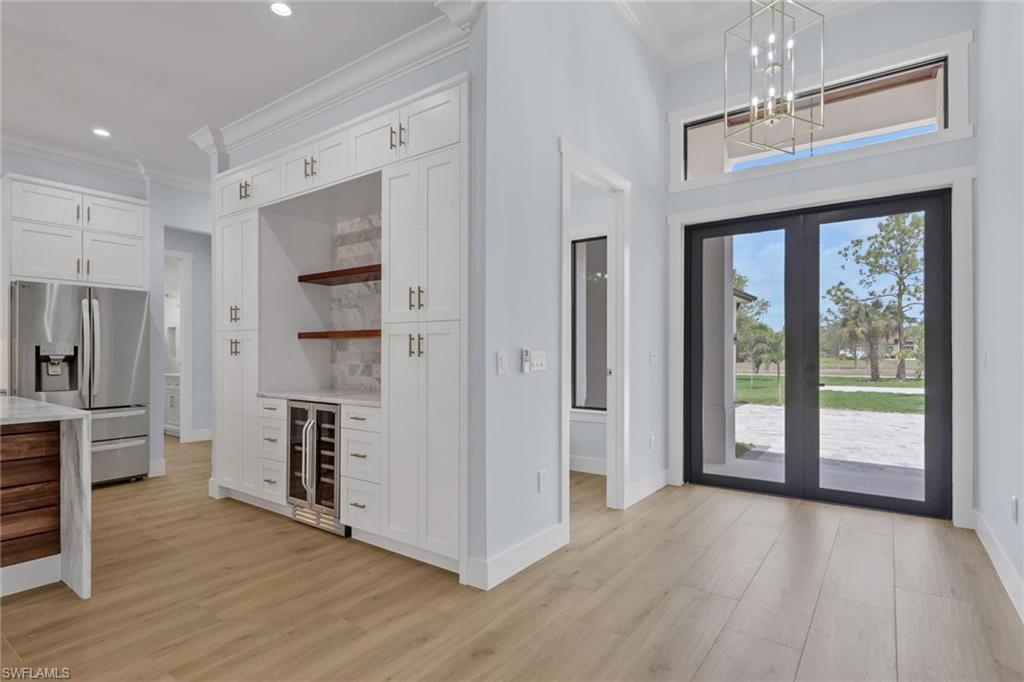 GOLDEN GATE ESTATES - Residential