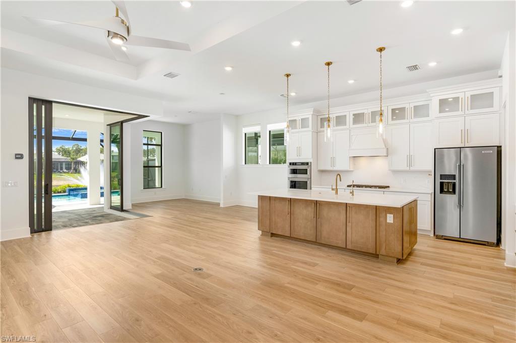 CAYMAS - Residential