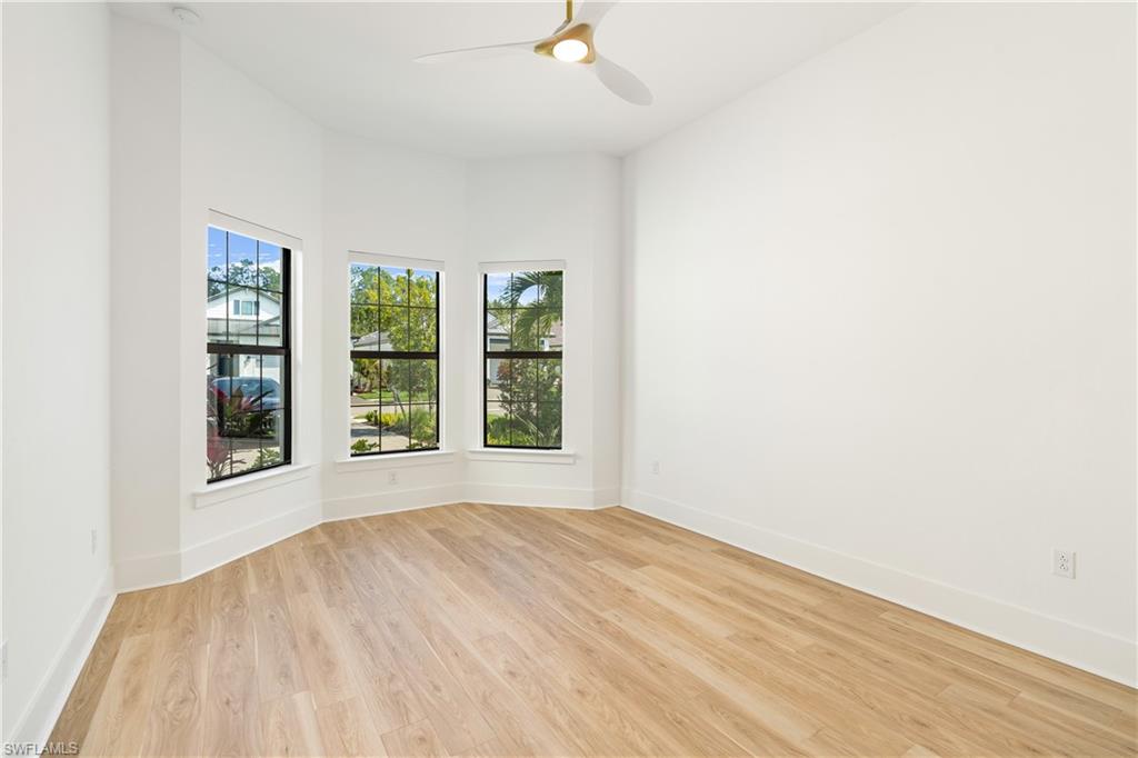 CAYMAS - Residential