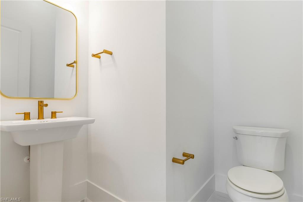 CAYMAS - Residential