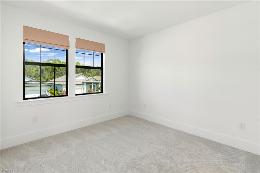 CAYMAS - Residential