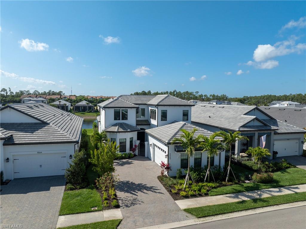 CAYMAS - Residential