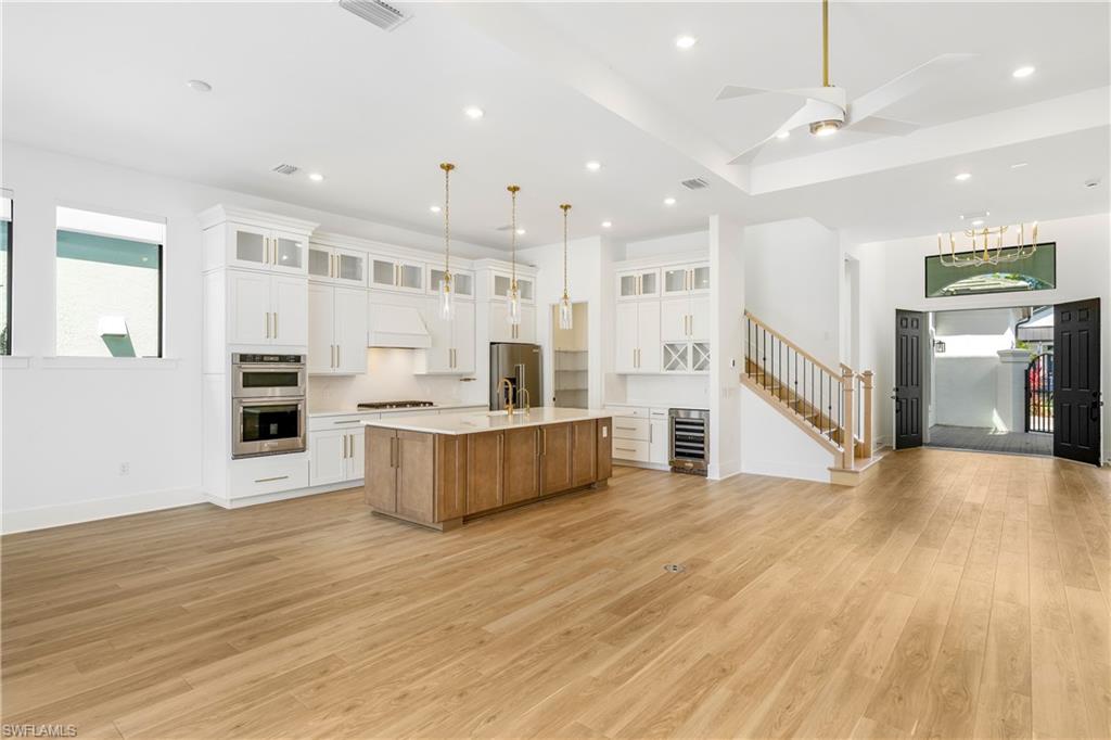 CAYMAS - Residential