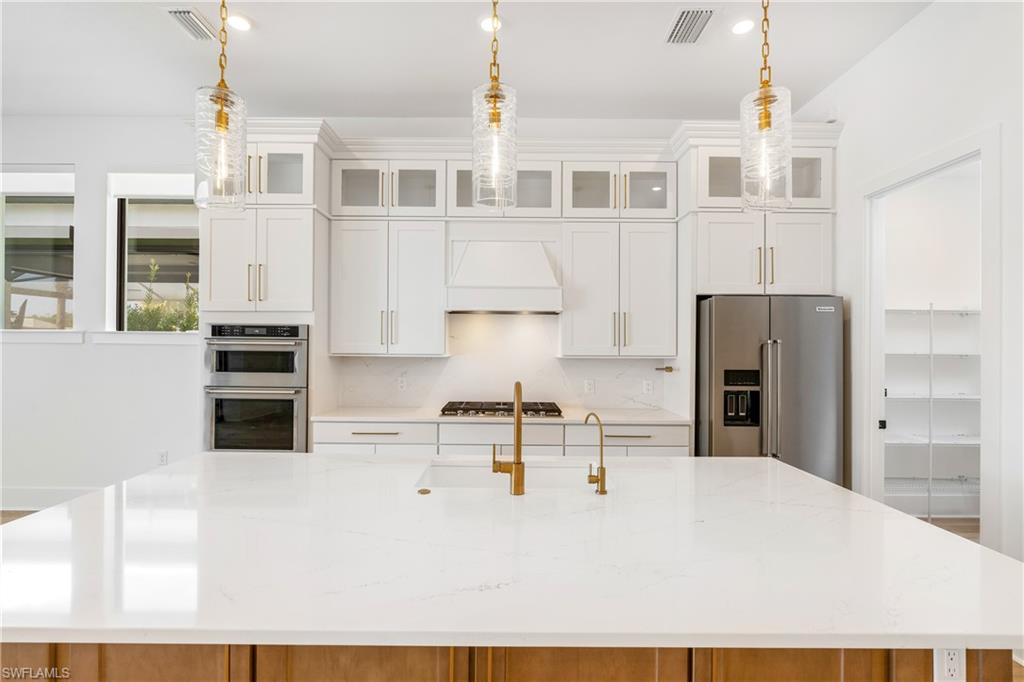 CAYMAS - Residential