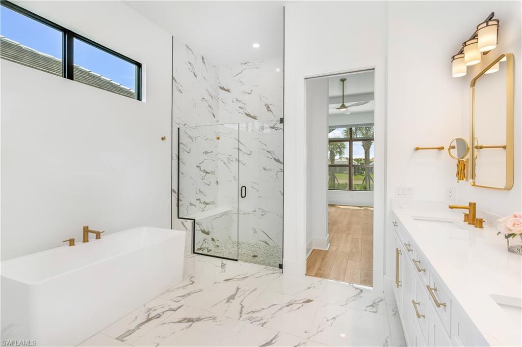 CAYMAS - Residential