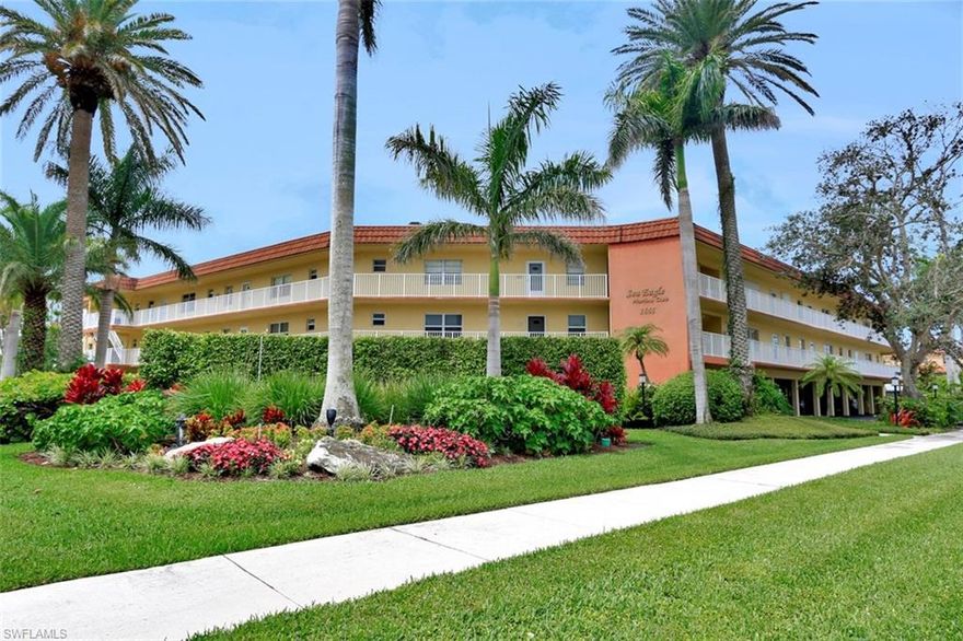 Fabulous downtown convenience from The Sea Eagle Club, in charming Oyster Bay / Royal Harbor area. Beautifully finished 2 bedroom 2 bathroom condo located within walking distance to shopping, restaurants and Naples sugar sand beaches. Completing the lifestyle are gulf access private docks with electric and water. Enjoy sunset views of the bay from your glass enclosed lanai, which overlooks the heated pool. Custom finishes include Italian cabinetry, granite counter tops, stainless appliances, ceramic tile, crown molding, and elegant bathrooms with frameless shower doors. Sea Eagle club offers your own assigned covered parking and fully lockable storage unit. Sometimes you want it all...here is your chance!