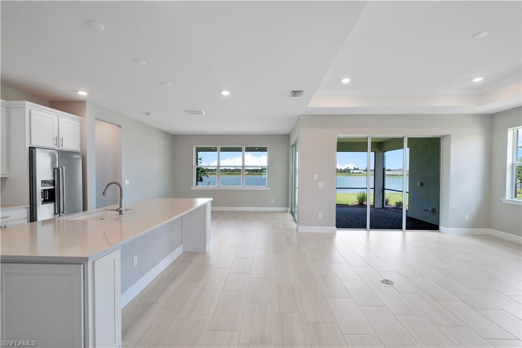 EDGEWATER SHORES - Residential