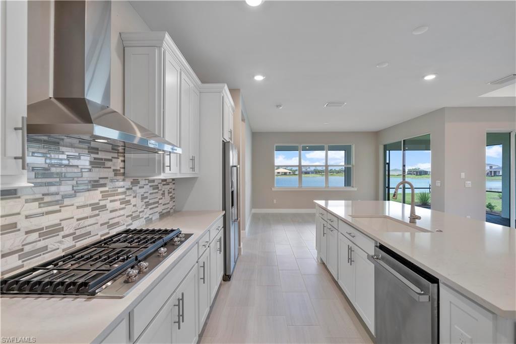 EDGEWATER SHORES - Residential