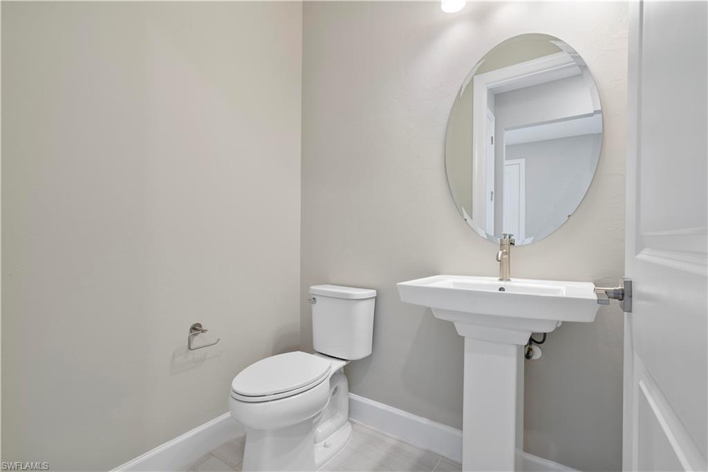 EDGEWATER SHORES - Residential