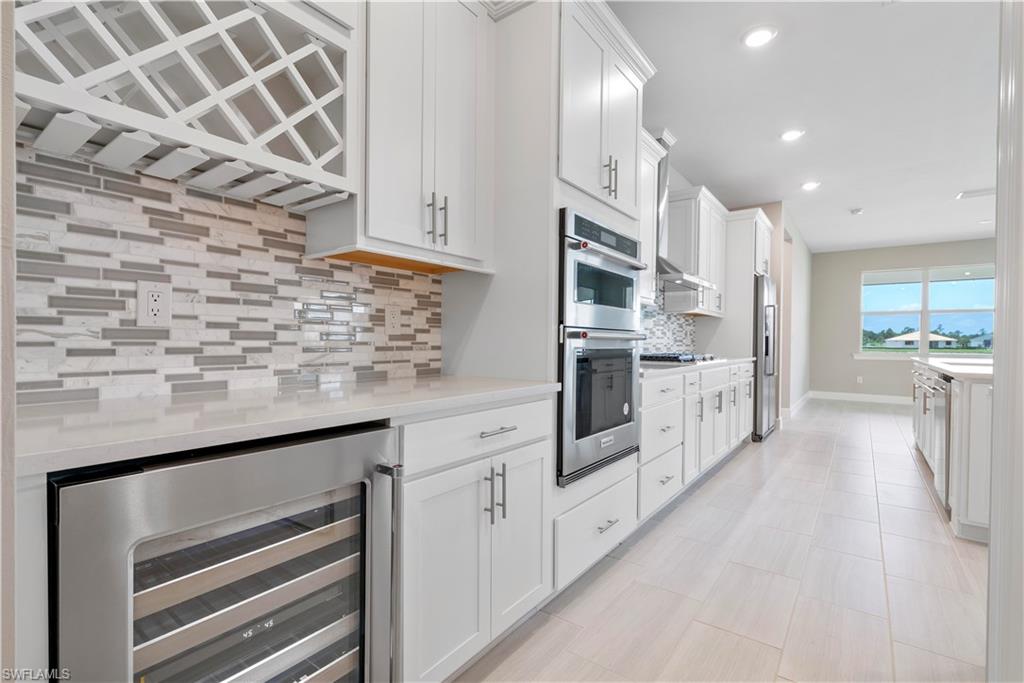 EDGEWATER SHORES - Residential