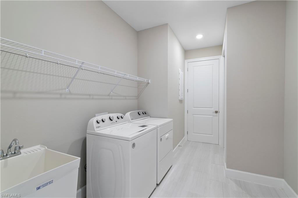 EDGEWATER SHORES - Residential