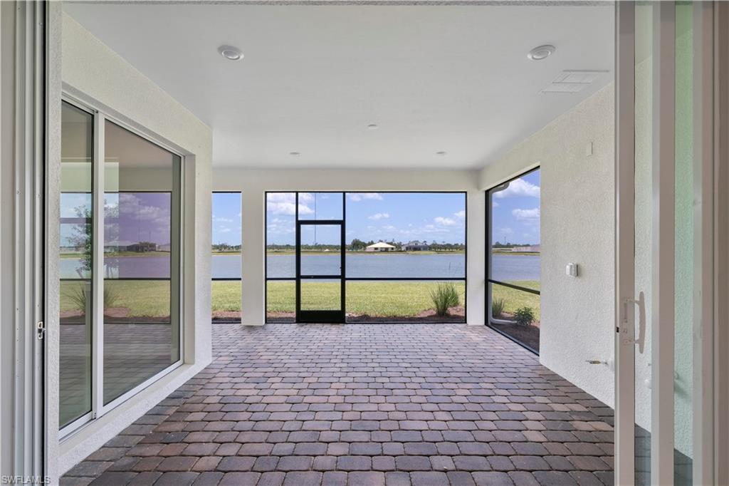 EDGEWATER SHORES - Residential