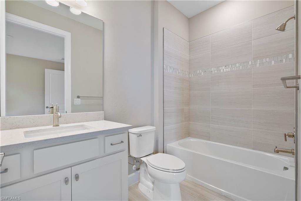 EDGEWATER SHORES - Residential