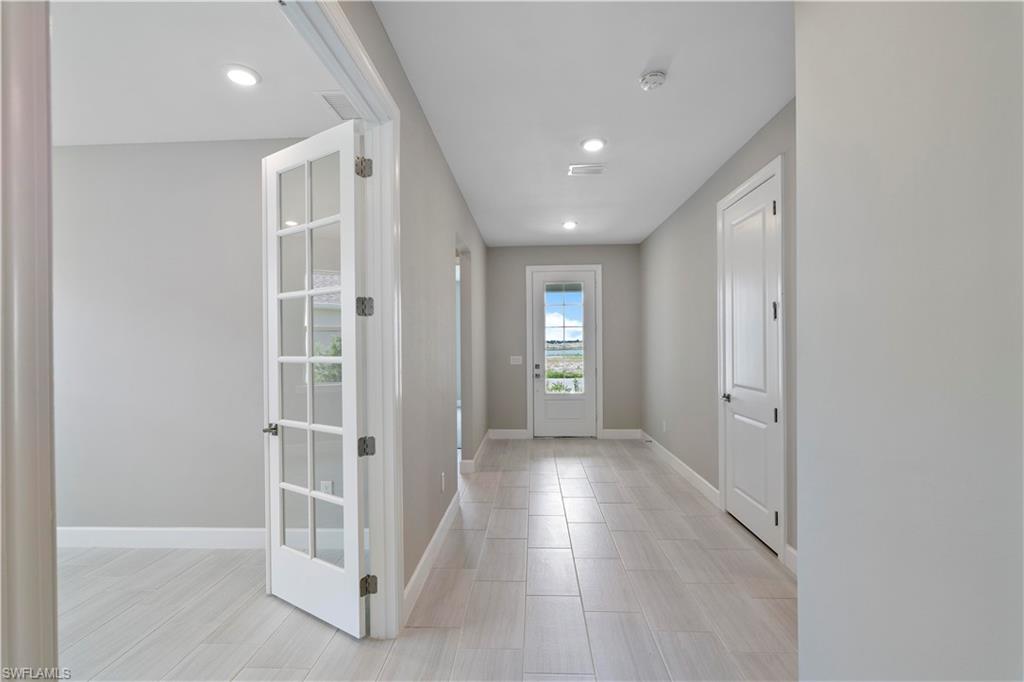 EDGEWATER SHORES - Residential