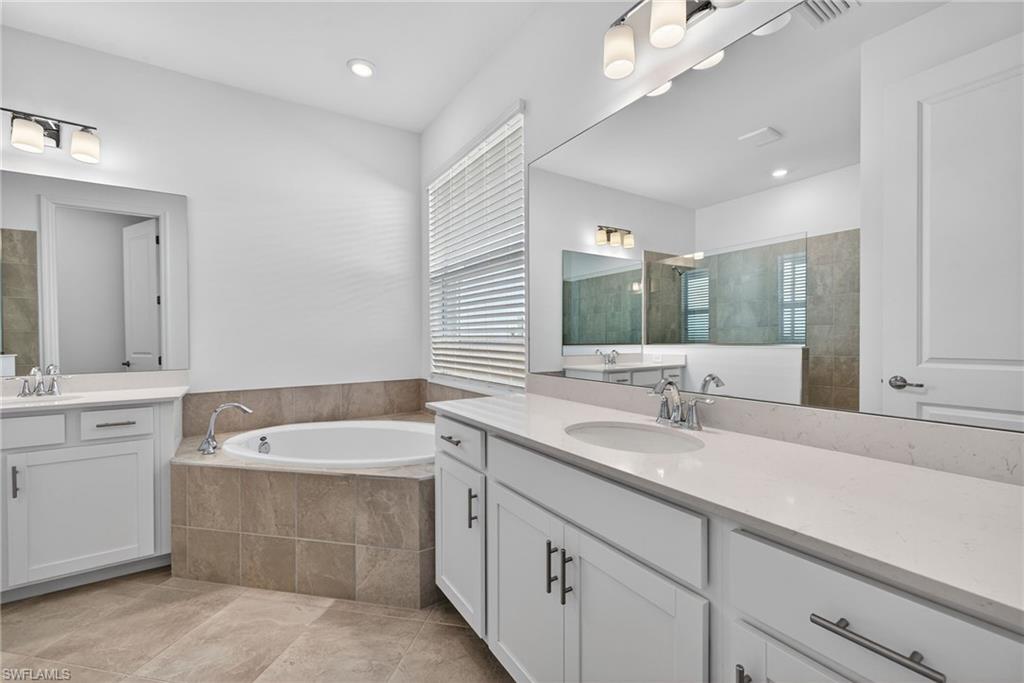 SANDY KEY - Residential