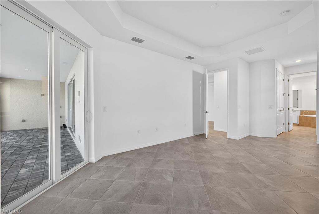 SANDY KEY - Residential