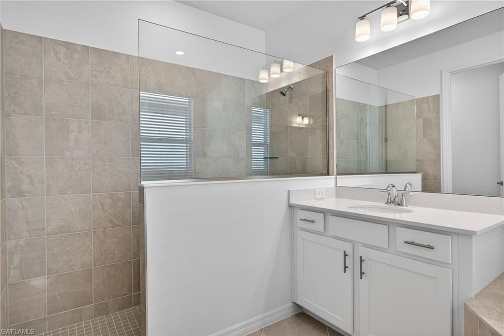 SANDY KEY - Residential