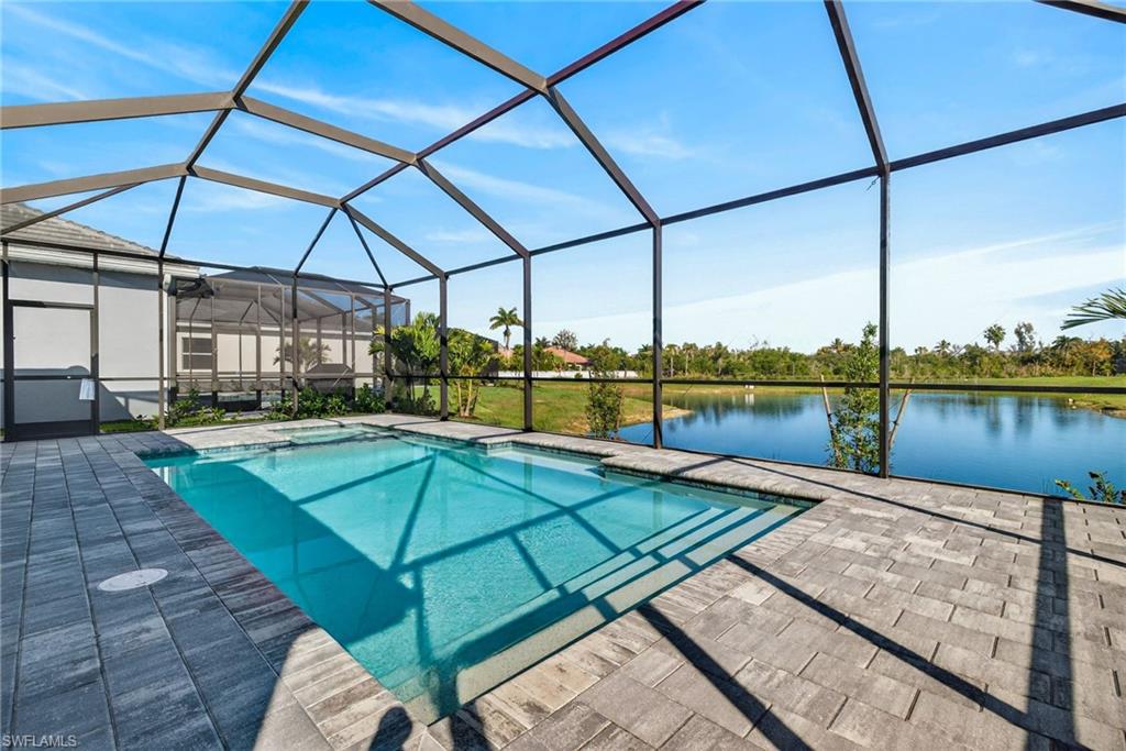 SANDY KEY - Residential