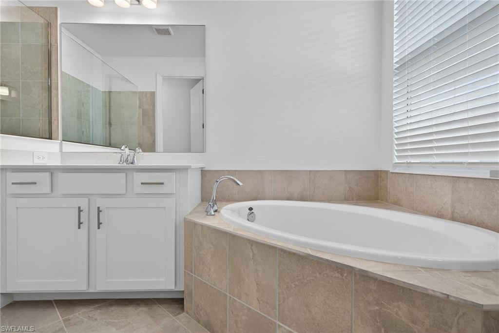 SANDY KEY - Residential