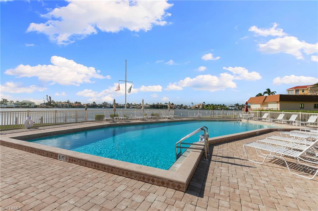 SMOKEHOUSE HARBOUR - Residential