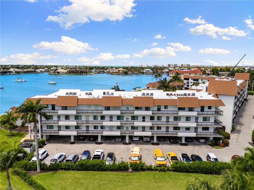 SMOKEHOUSE HARBOUR - Residential