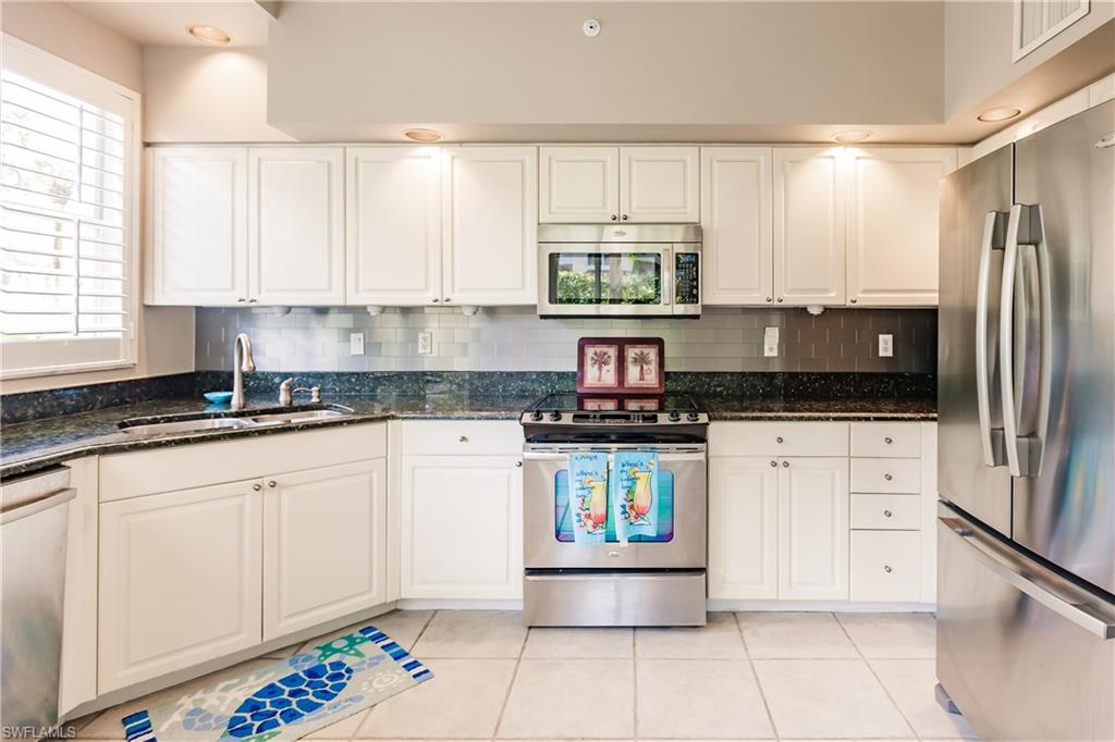 CYPRESS ISLAND - Residential