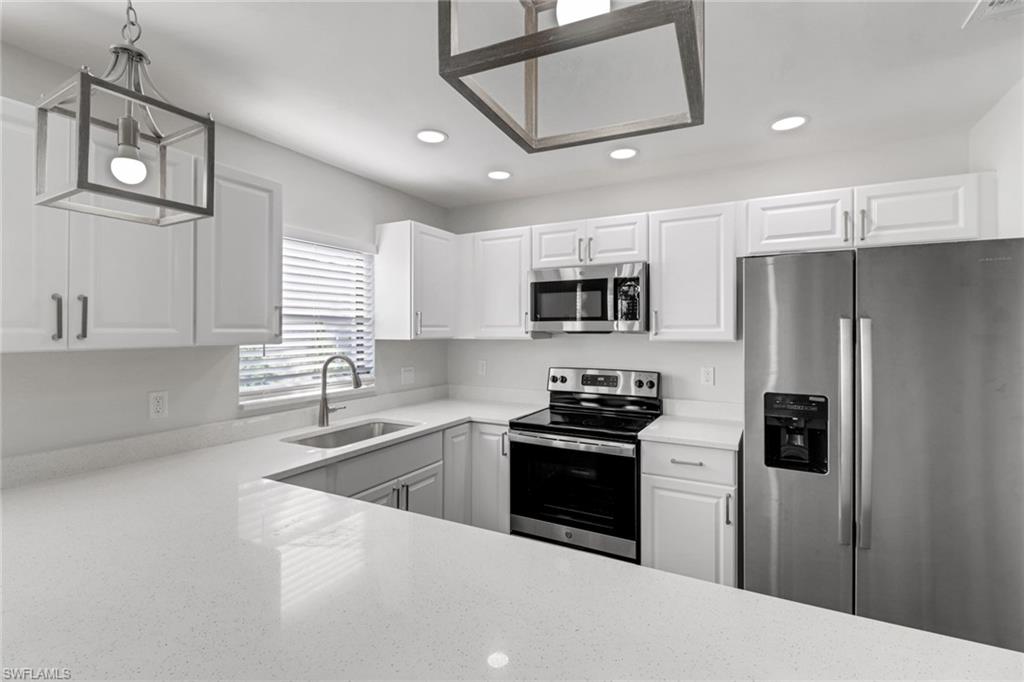 NAPLES PARK - Residential