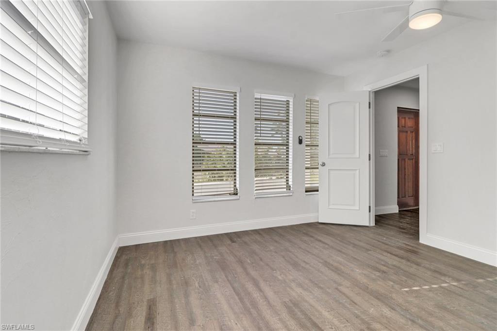 NAPLES PARK - Residential